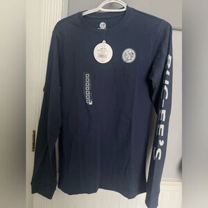 Buc-ee’s Navy Long Sleeve Shirt
Size small